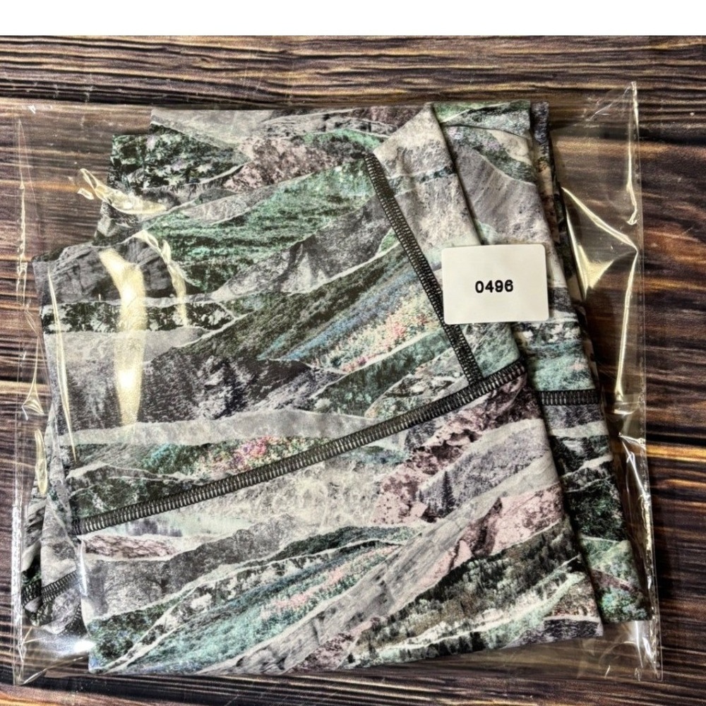Lululemon Align Leggings Womens Size 8 Mountains cape Print Yoga Running Pants - Picture 14 of 14